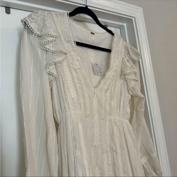 ✨NWT Free People Isabella Embroidered Bridal Shower Mini Dress Size 8🤍 - Picture 5 of 7